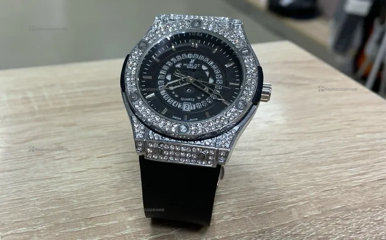 Часы  HUBLOT