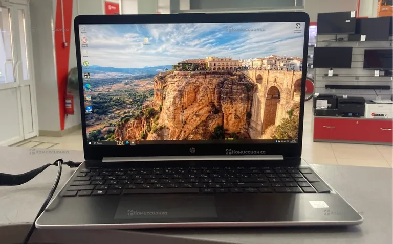Ноутбук  HP 15s-fq1015ur