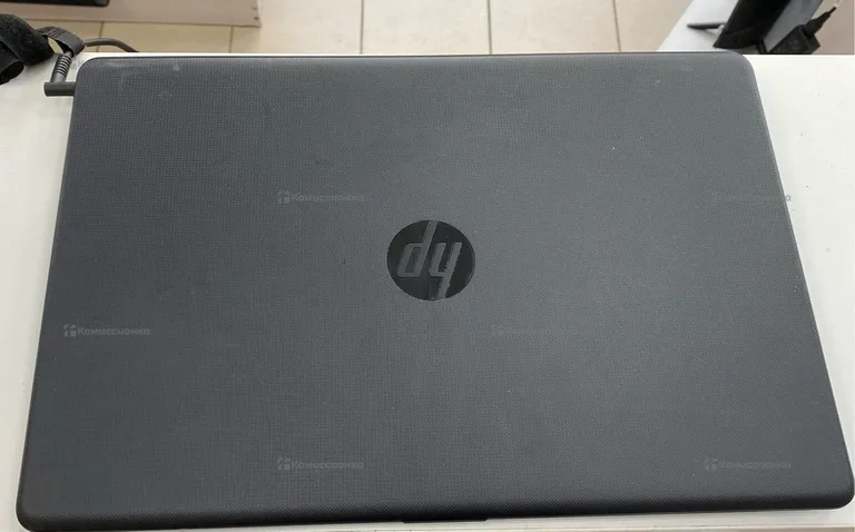 Ноутбук  HP Laptop 17ak0xx