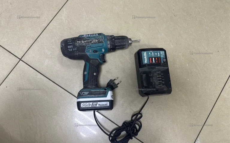 шуроповерт makita df488