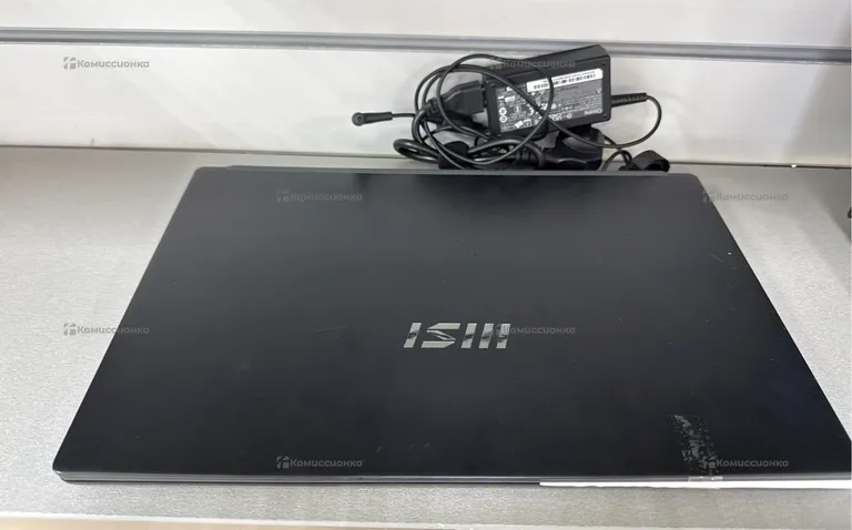 Ноутбук MSI