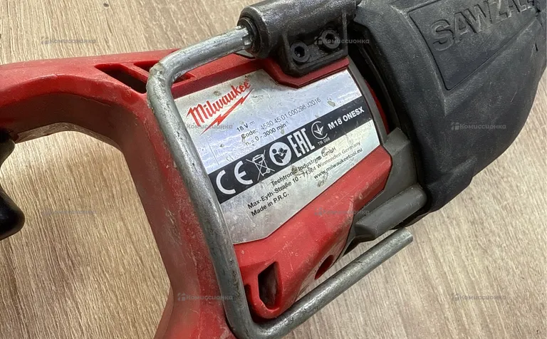 Сабельная пила Milwaukee M18