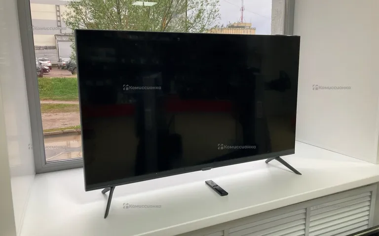 Телевизор Samsung UE50AU7100U