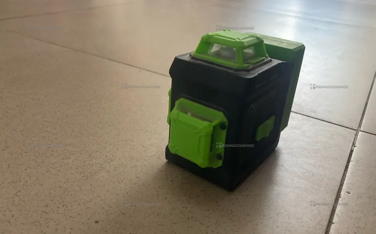 Лазерный уровень laser level