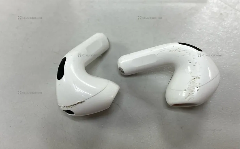 Наушники  AirPods 4
