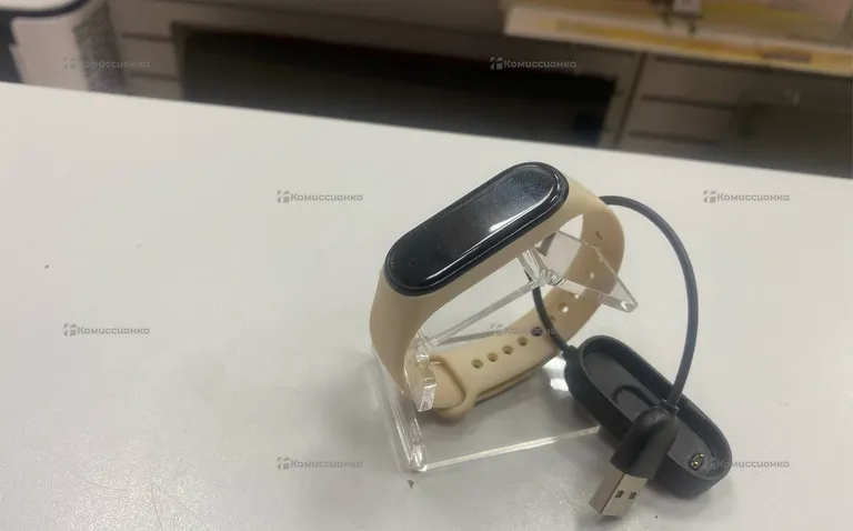 Часы  mi band 4