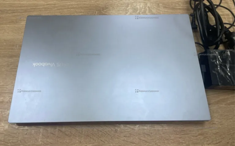 ASUs Vivobook M1502ia
