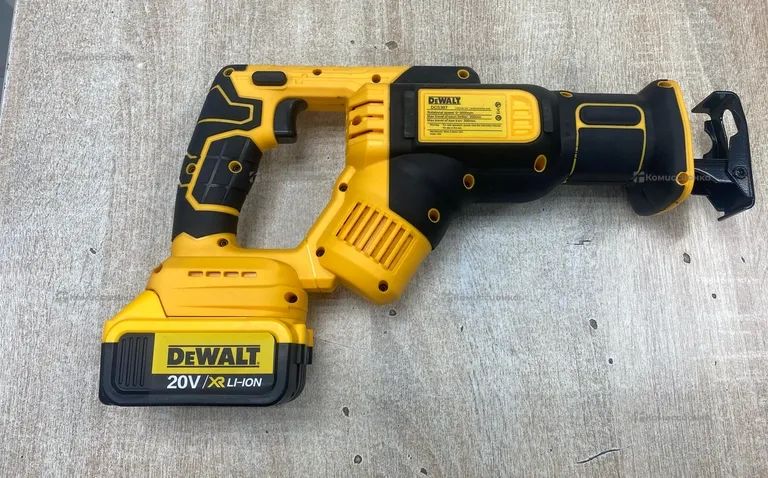 Аккумуляторная сабельная пила DEWALT (копия)