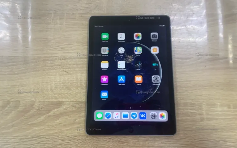 Планшет Apple iPad Air 1 поколения 16GB wi-fi