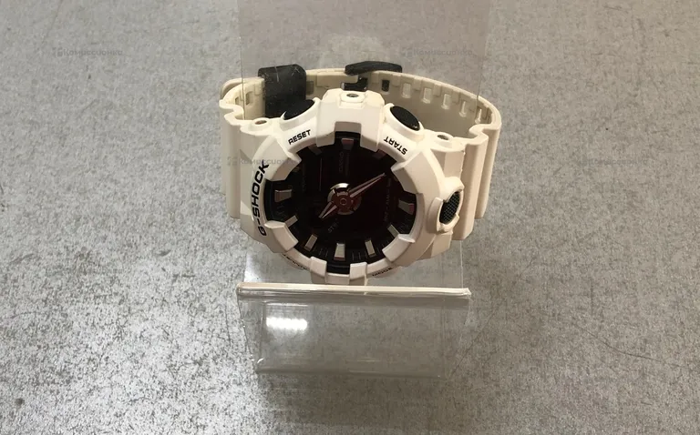 Часы  Casio G-Shock GA-700