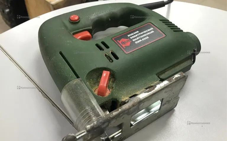 Электролобзик Калибр ЛЭМ-650Е
