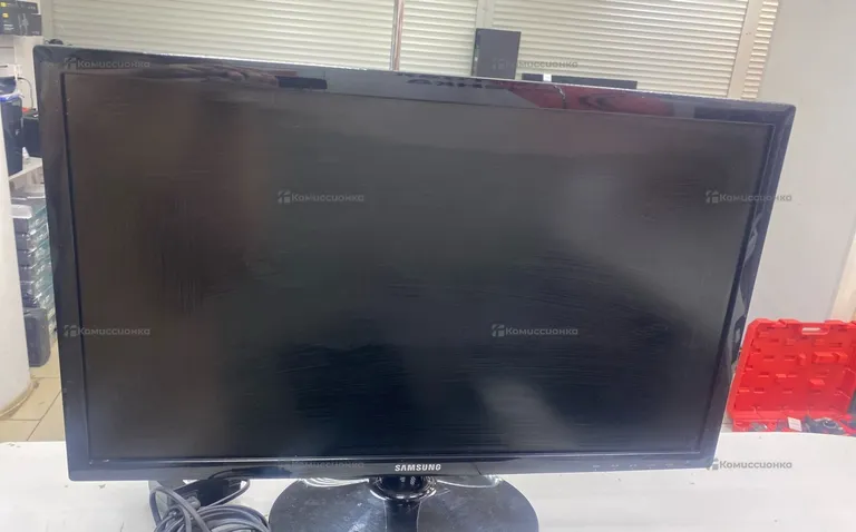 Монитор Samsung ls24d332H