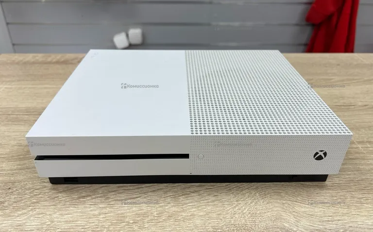 Приставка  Xbox one s 512