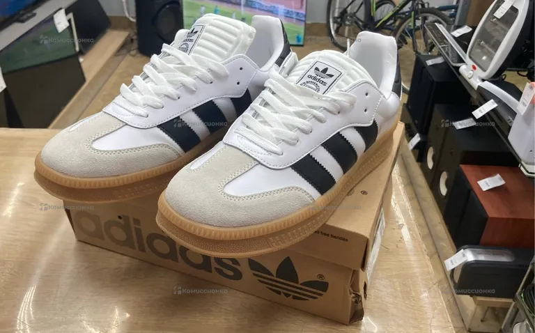 Кроссовки Adidas Samba 44