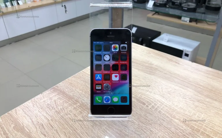 Apple iPhone 5S 16 ГБ