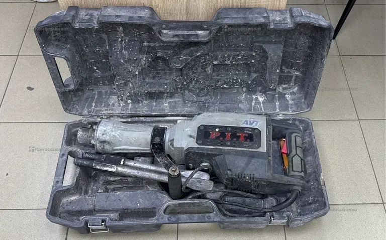Отбойный молоток P.I.T. GSH90-C2