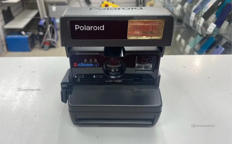 Фотоаппарат  Polaroid 636 closeup