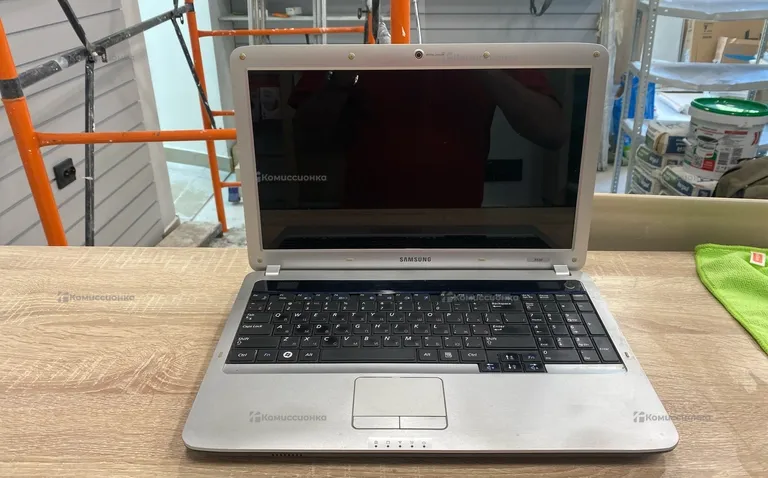 Ноутбук  Samsung r530