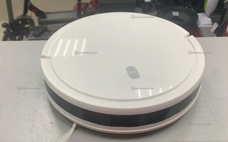 Пылесос  робот Xiaomi robot vacuum e10