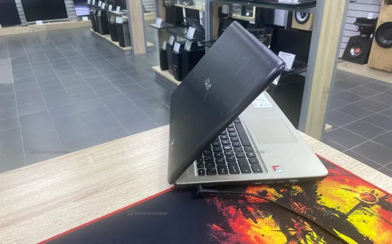 Ноутбук ASUS VivoBook R540B A6-9225 Radeon R4