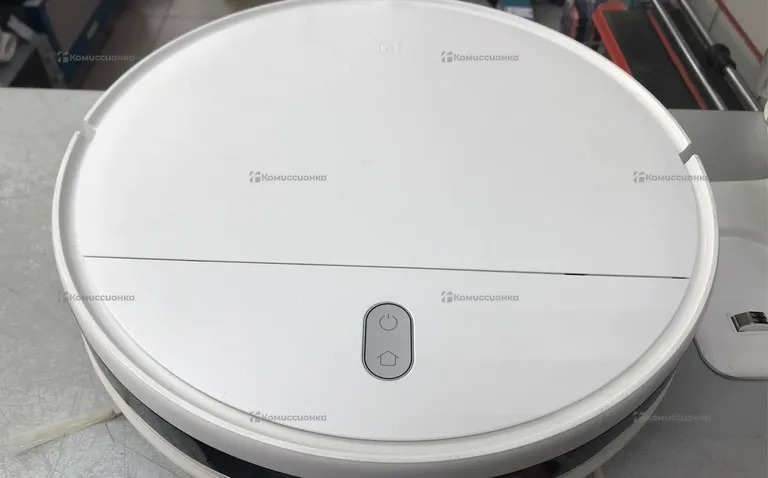 Пылесос  Mi Robot Vacuum-Mop Essential