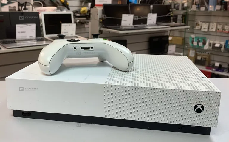 Xbox One S 1Tb