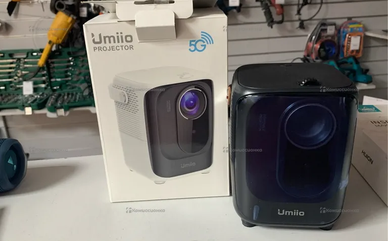 Проектор  umiio a007