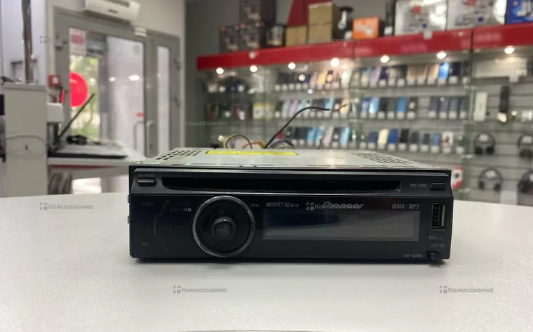Автомагнитола  Pioneer Deh-4000UB