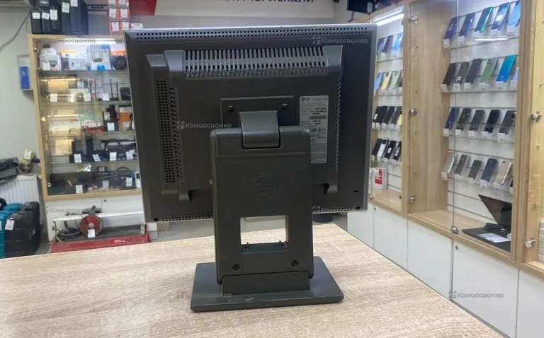 Монитор LG Flatron L1510S