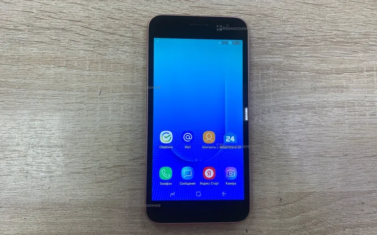 Samsung  J260F