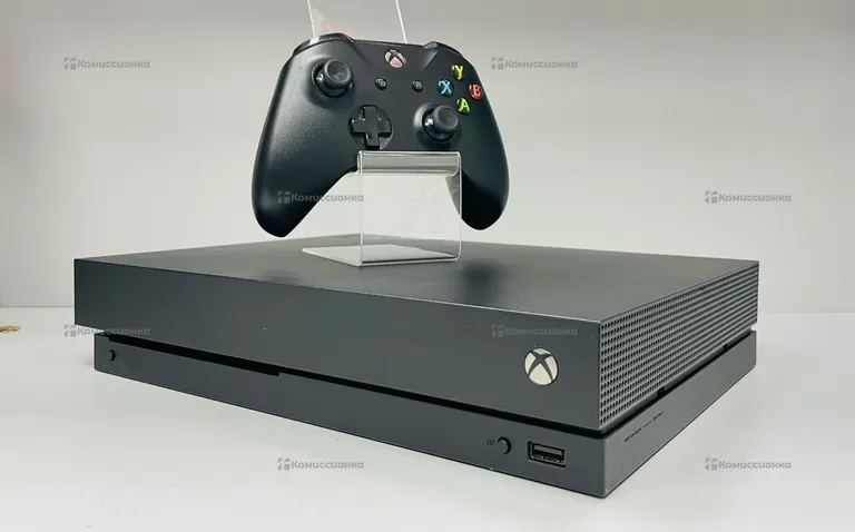 Игровая приставка Xbox One X 500ГБ