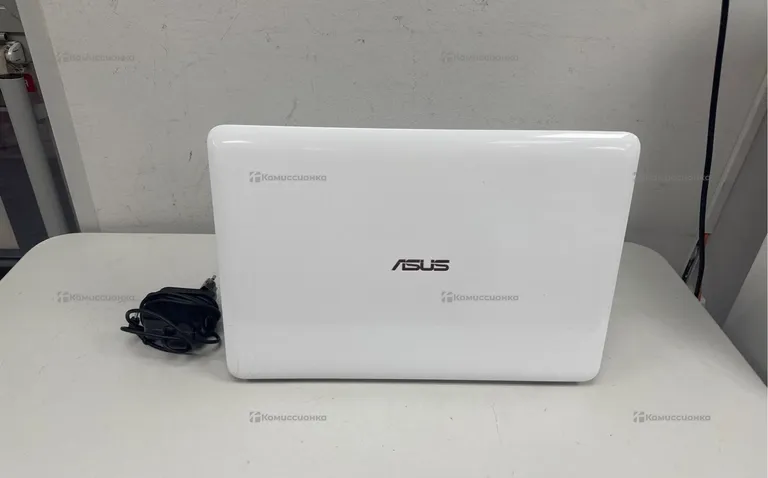 Ноутбук  asus x556u
