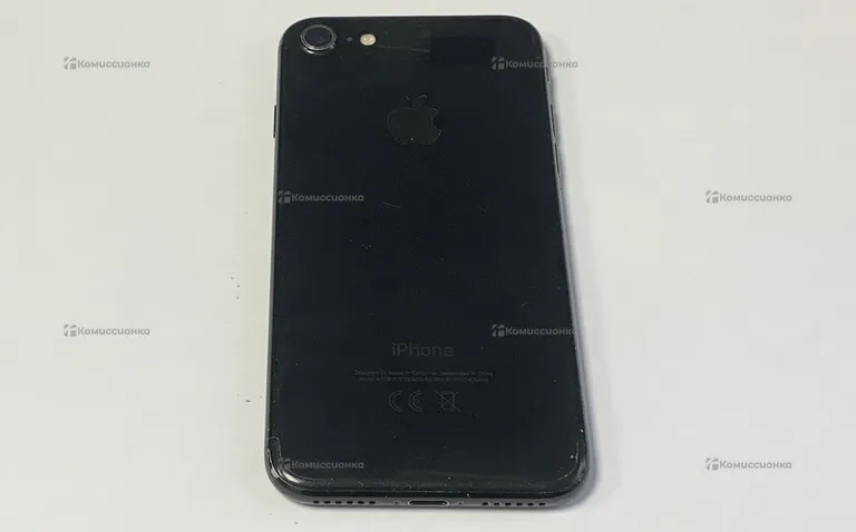 Apple iPhone. 7 32 ГБ