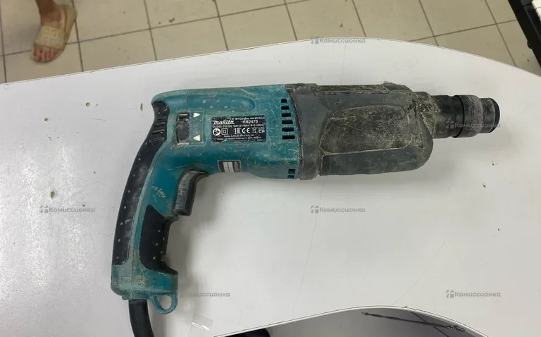 перфаратор makita HR2470