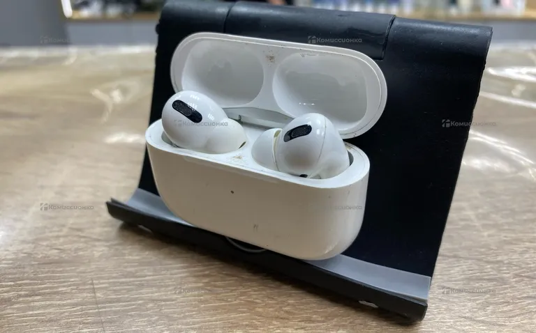 Наушники AirPods Pro