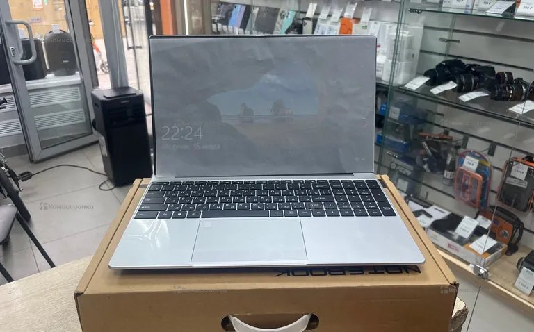 Ноутбук NoteBook P142