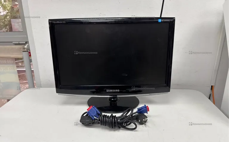 Монитор Samsung SyncMaster 933SN