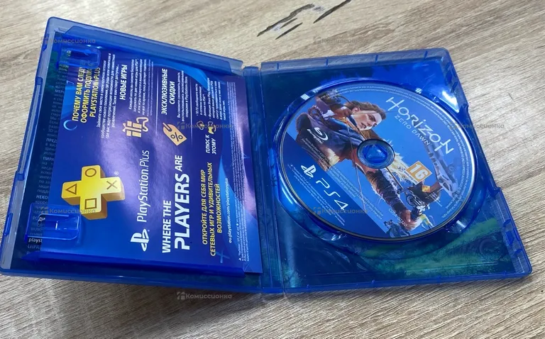 Sony Диск на PS4 Horizon zero dawn