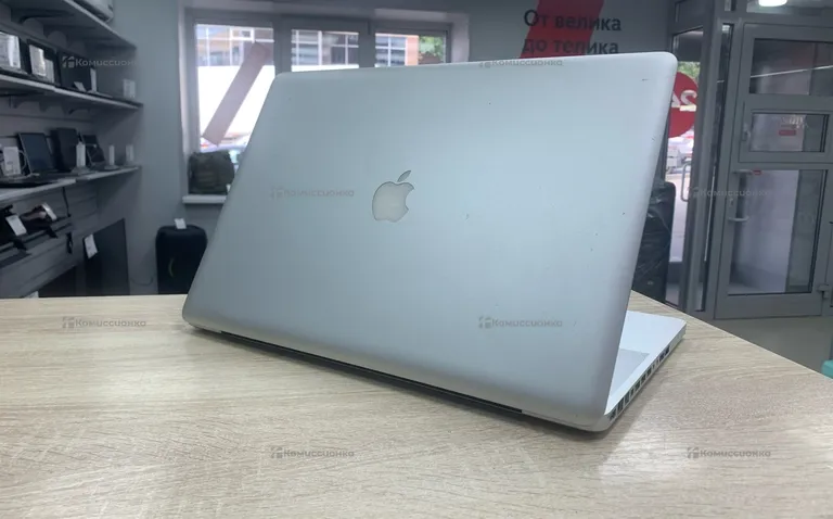 Ноутбук MacBook Pro
