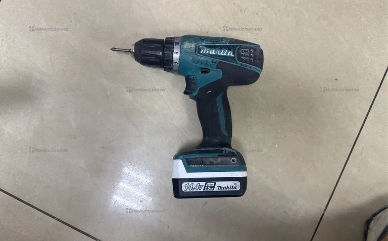 Шуруповерт Makita DF347D