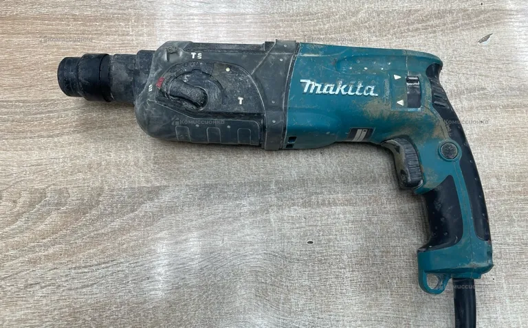 перфаратор makita HR2470