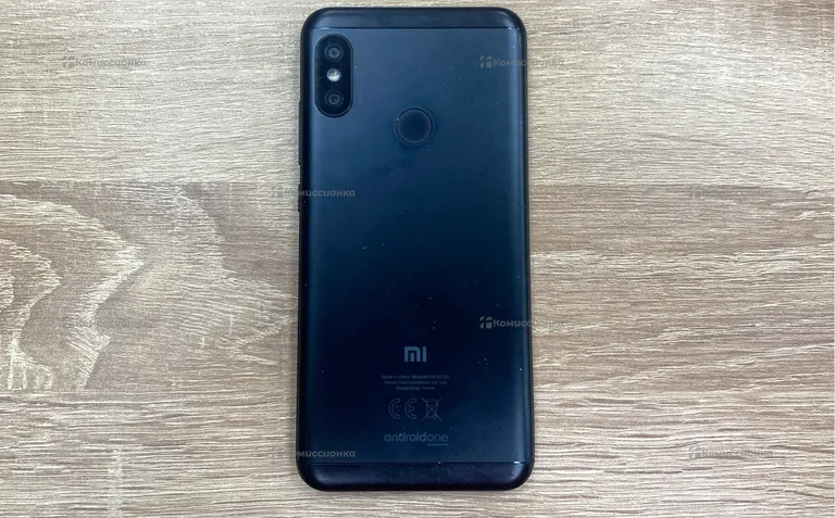 Xiaomi Mi A2 Lite 3/32Gb