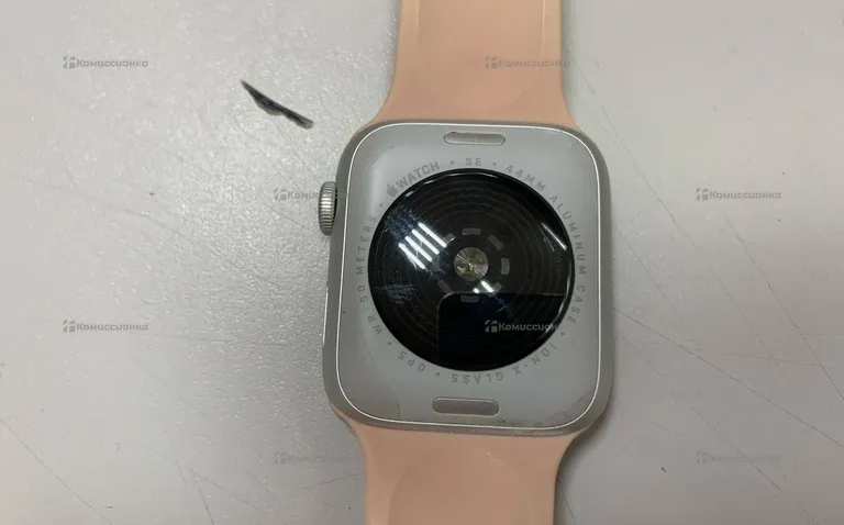 Часы  Apple Watch SE gen2 44mm