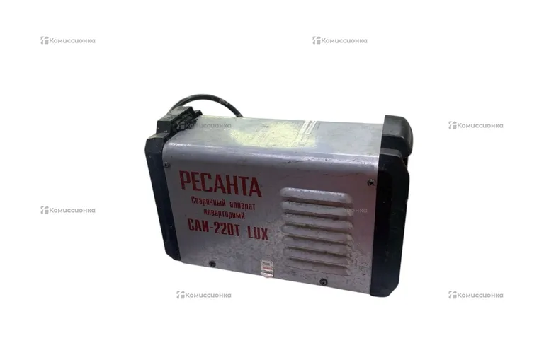 Сварочный инвертор Ресанта САИ-220Т Lux