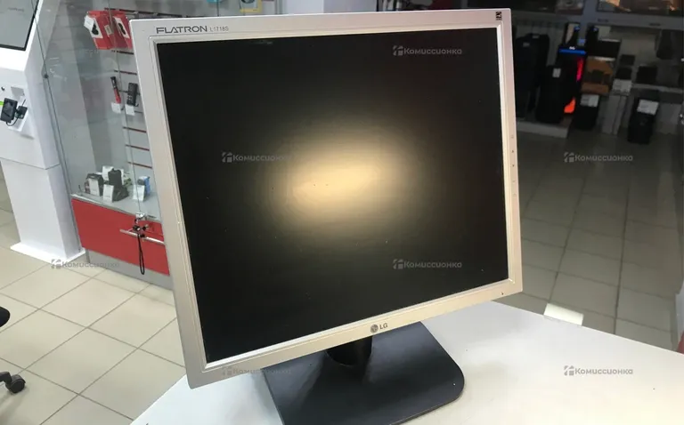 Монитор LG Flatron L1718S