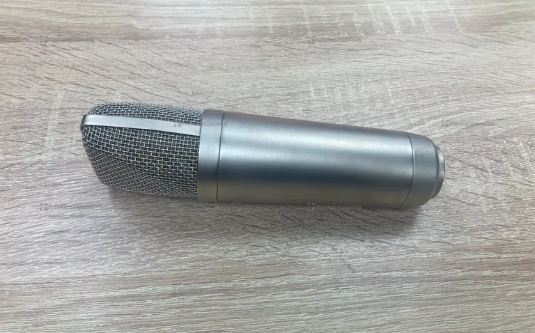 Микрофон akg
