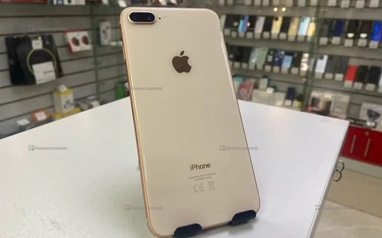 Apple iPhone 8 Plus 64 ГБ