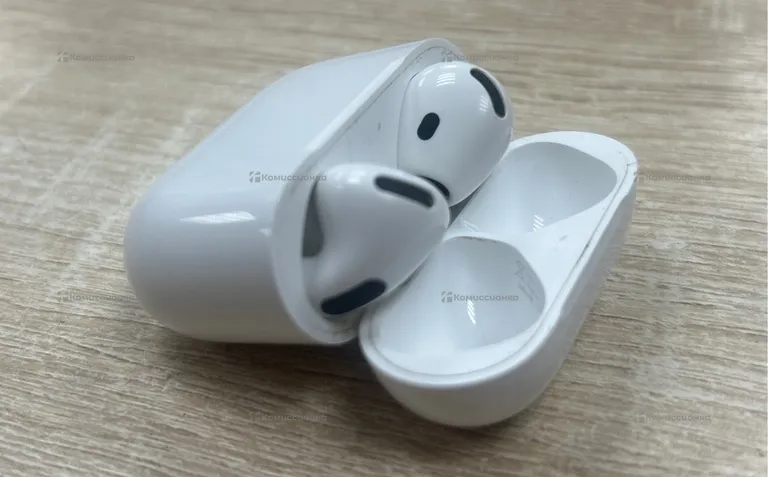 Наушники  AirPods 4