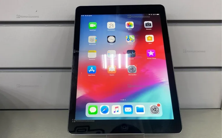 Планшет Apple IPad Air 16 gb