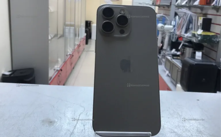 Apple 15 pro max 256